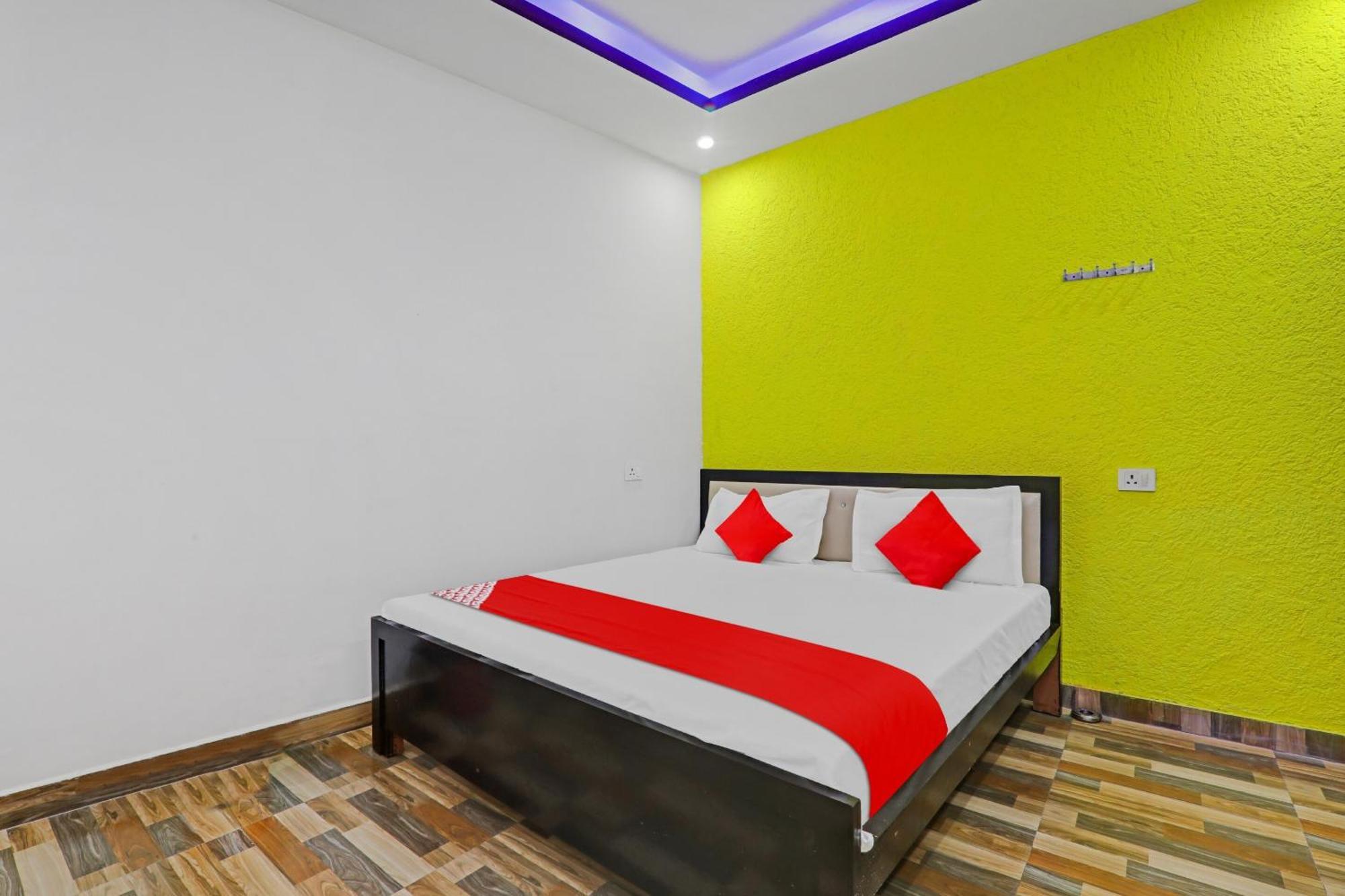 Hotel O R K Hotels Lucknow Exteriör bild