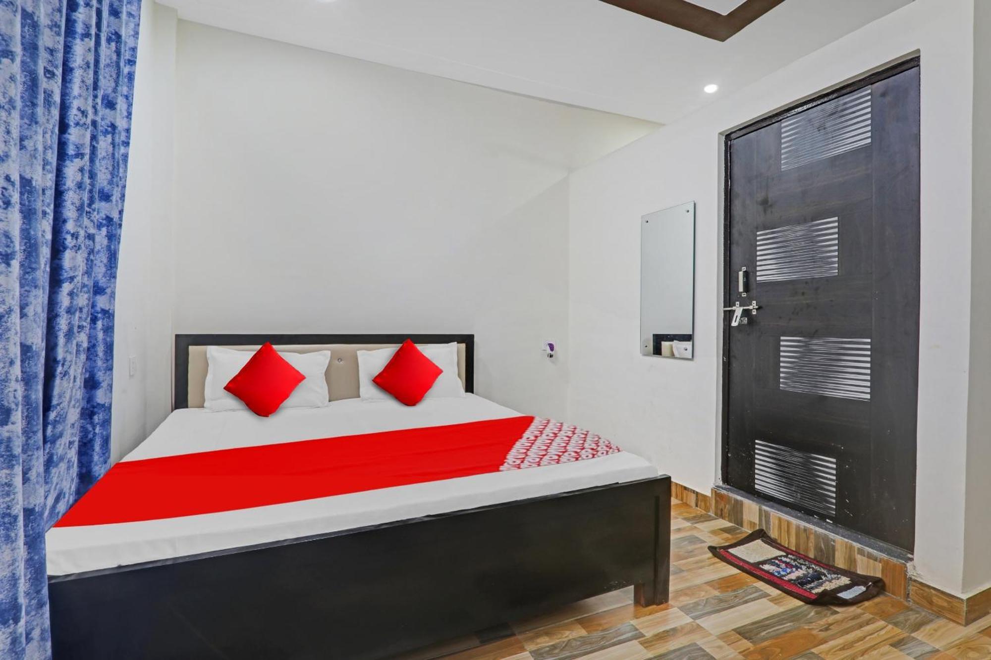 Hotel O R K Hotels Lucknow Exteriör bild